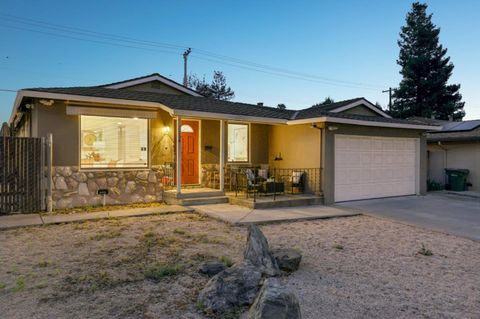 Tiny photo for 2254 Augusta Place, Santa Clara, CA 95051 (MLS # ML82041175)
