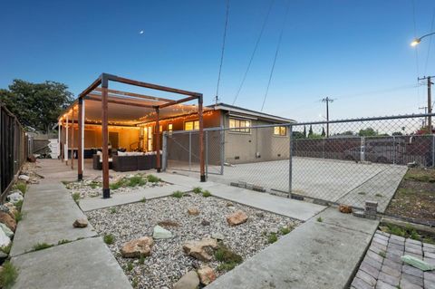 Tiny photo for 2254 Augusta Place, Santa Clara, CA 95051 (MLS # ML82041175)