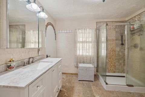 Tiny photo for 355 Santa Cruz Street, Boulder Creek, CA 95006 (MLS # ML82028847)