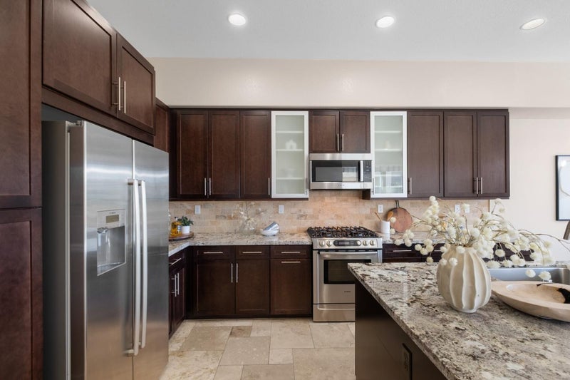 1315 Venturi Drive 2