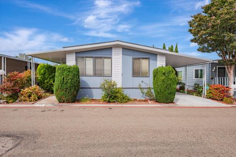 Photo of 1111 Morse Avenue #29, SUNNYVALE, CA 94089 (MLS # ML82021358)