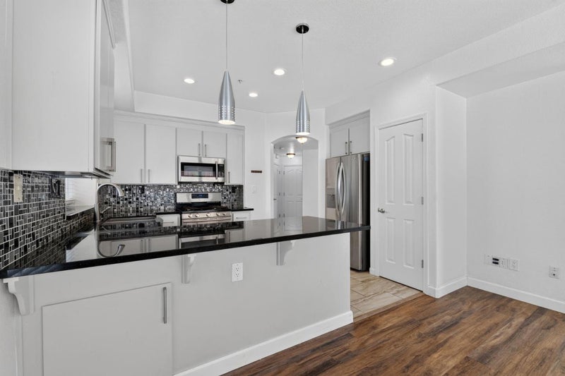 1537 Oyster Bay Court
