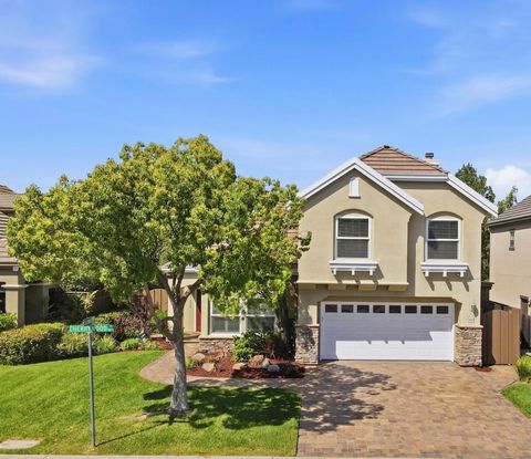 Photo of 569 Cherrywood Drive, SUNNYVALE, CA 94087 (MLS # ML82041946)