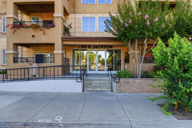 88 North Jackson Avenue 403