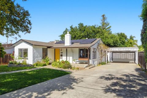 Photo of 15534 Linda Avenue, LOS GATOS, CA 95032 (MLS # ML82043960)