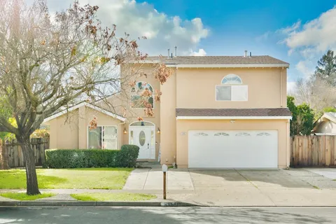 MLS: ML81997627