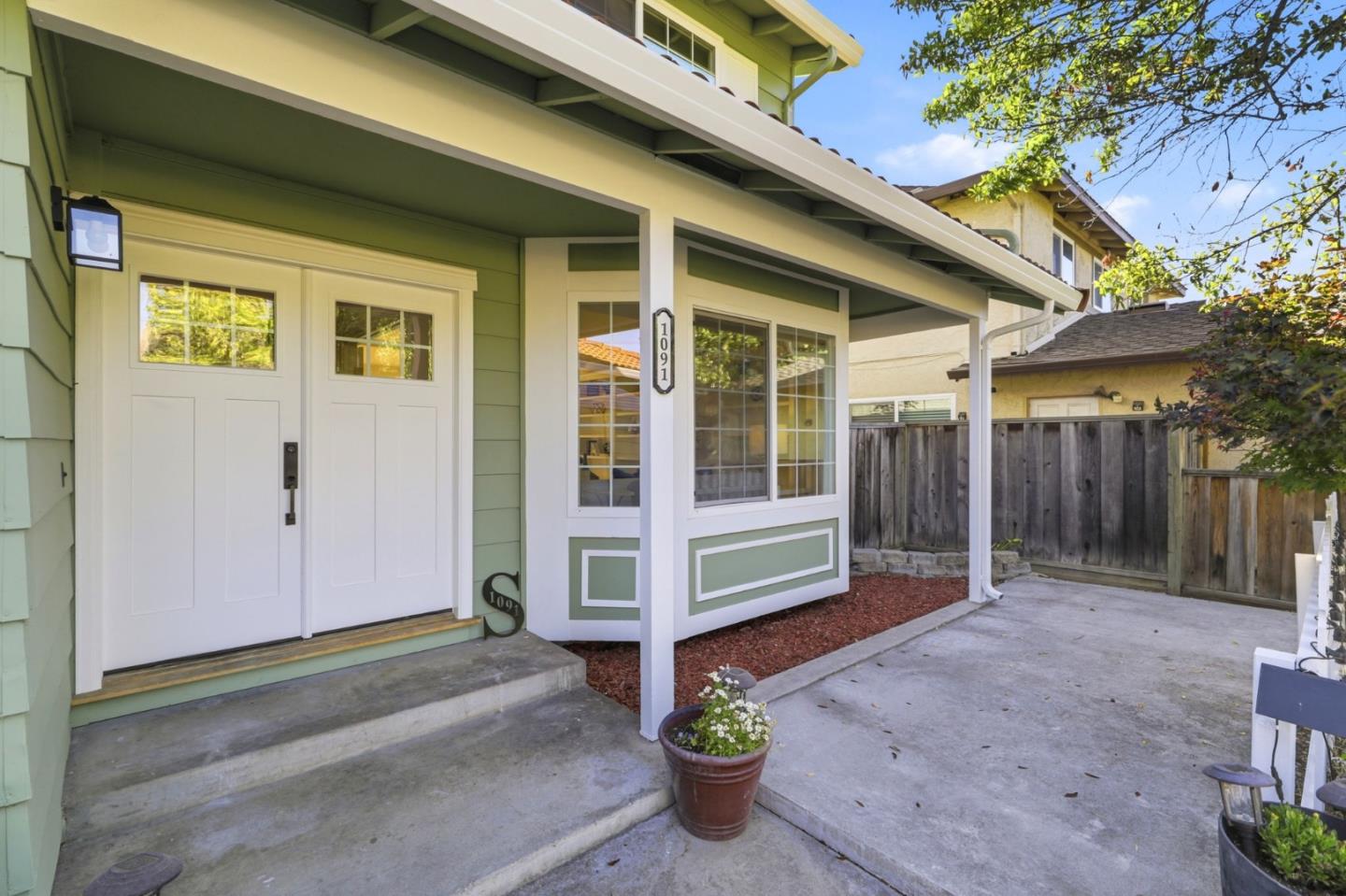 1091 Colette Drive