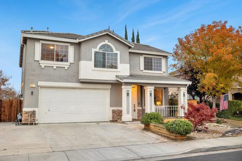 Tiny photo for 827 Sagewood Lane, TRACY, CA 95377 (MLS # ML82029279)