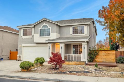 Photo of 827 Sagewood Lane, TRACY, CA 95377 (MLS # ML82029279)