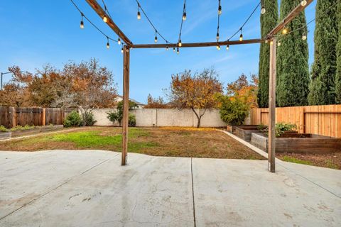 Tiny photo for 827 Sagewood Lane, TRACY, CA 95377 (MLS # ML82029279)