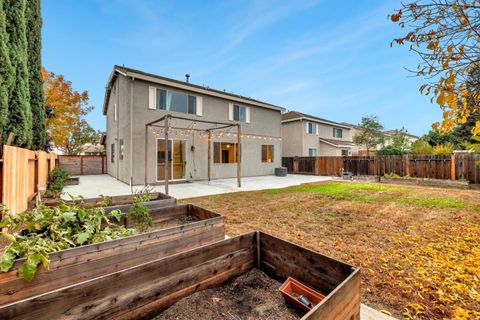 Tiny photo for 827 Sagewood Lane, TRACY, CA 95377 (MLS # ML82029279)