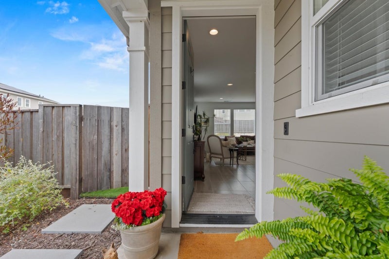 2760 Moonshell Lane
