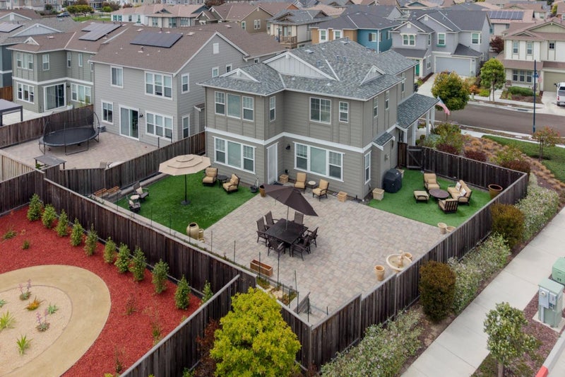 2760 Moonshell Lane