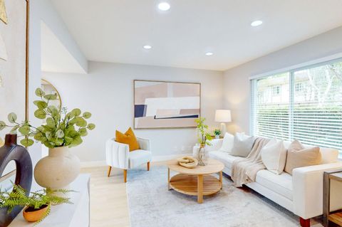 Photo of 192 Oakbrook Circle, SAN JOSE, CA 95139 (MLS # ML82046222)