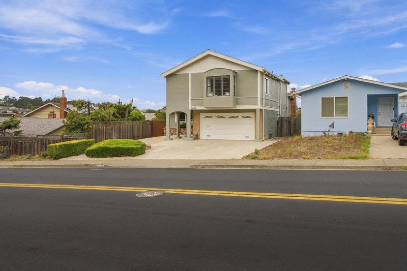 2405 Shannon Drive