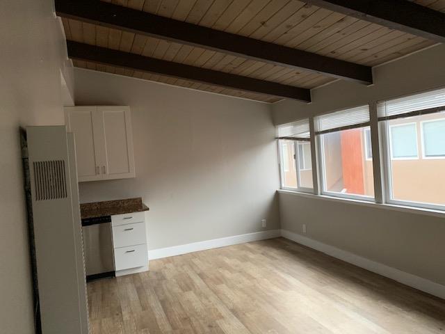 735 North Amphlett Boulevard