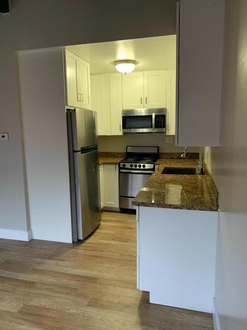 735 North Amphlett Boulevard