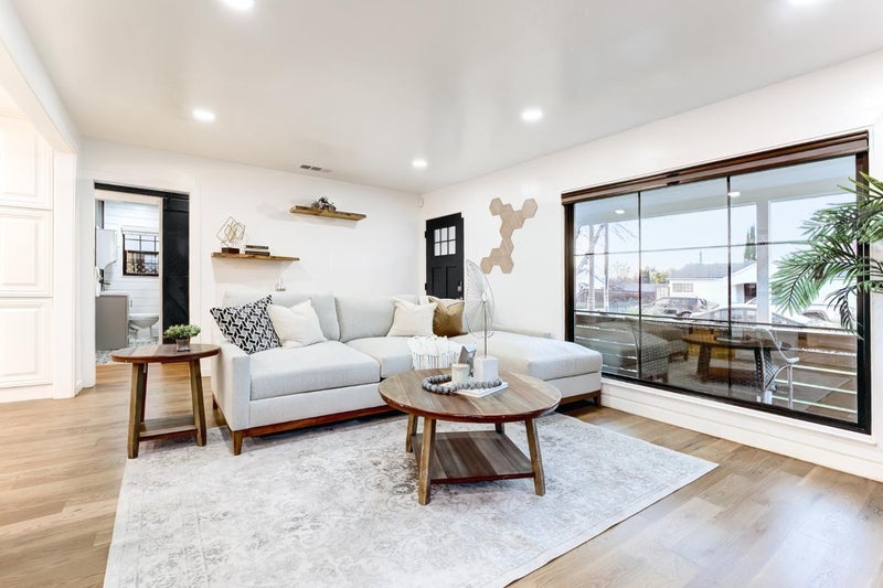 4034 Holly Drive