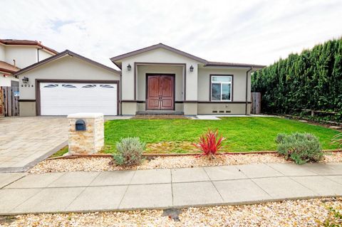 Tiny photo for 6026 Dial Way, San Jose, CA 95129 (MLS # ML82039092)