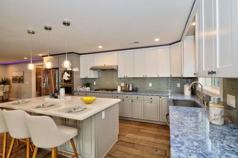 Tiny photo for 6026 Dial Way, San Jose, CA 95129 (MLS # ML82039092)