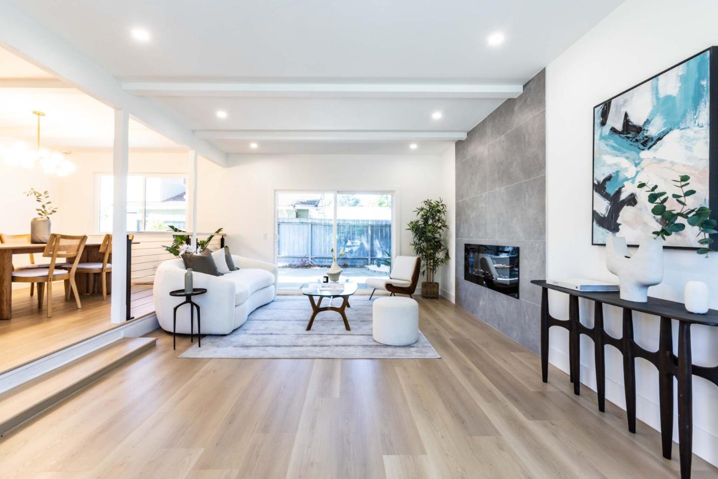 869 Lusterleaf Drive