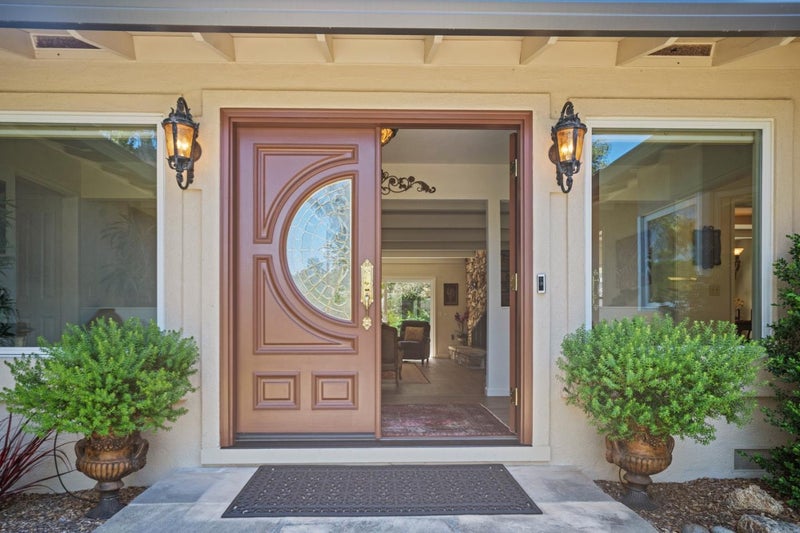 2831 Sloat Road