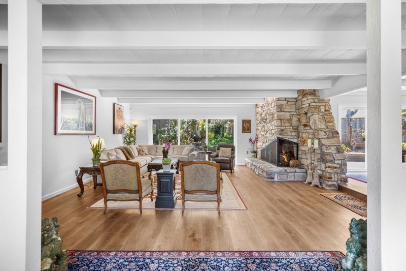 2831 Sloat Road
