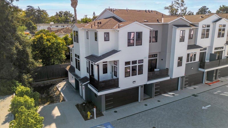 1101 Tartan Lane
