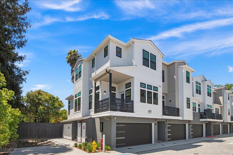 1101 Tartan Lane