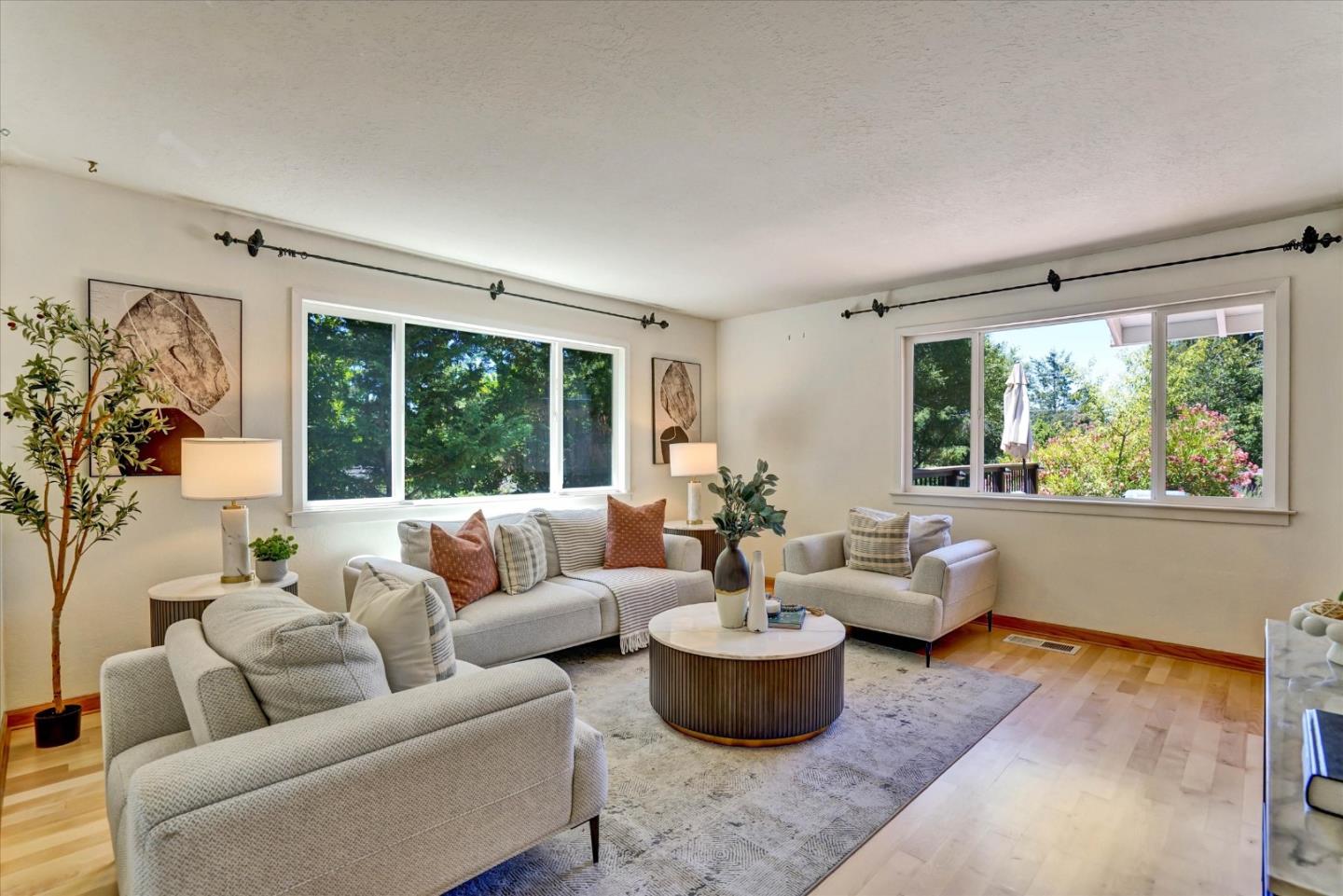 23056 Evergreen Lane