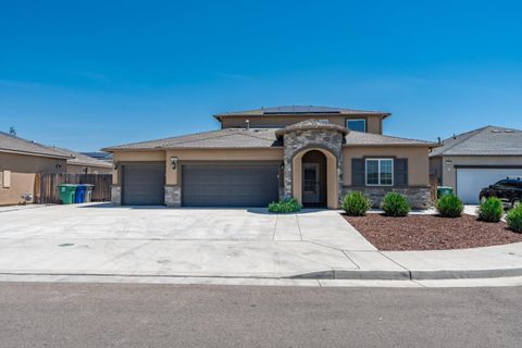 Photo of 1381 Riverbank Drive, MADERA, CA 93637 (MLS # ML82046957)