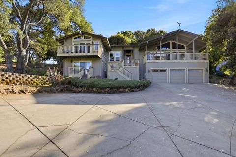 Photo of 17285 Copper Hill Drive, Morgan Hill, CA 95037 (MLS # ML82037890)