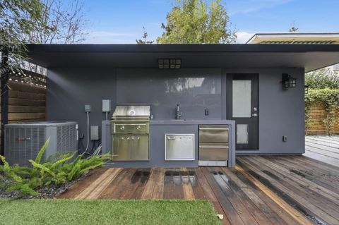 Tiny photo for 838 Cowper Street, PALO ALTO, CA 94301 (MLS # ML82036897)