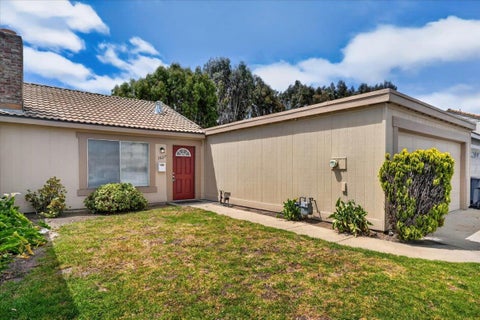 Photo of 1627 Cherokee Drive, SALINAS, CA 93906 (MLS # ML82048298)