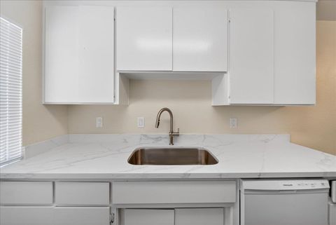 Photo of 1627 Cherokee Drive, SALINAS, CA 93906 (MLS # ML82048298)