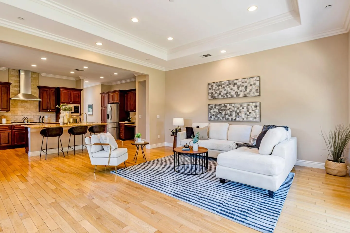 San Jose, California 95125, United States, 4 Bedrooms Bedrooms, ,4 BathroomsBathrooms,Residential,Active,151290