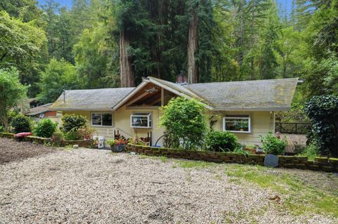 Photo of 160 Nellie Lane, Boulder Creek, CA 95006 (MLS # ML82041417)