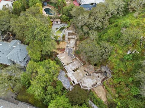 Tiny photo for 3035 Canyon Road, Burlingame, CA 94010 (MLS # ML82036980)