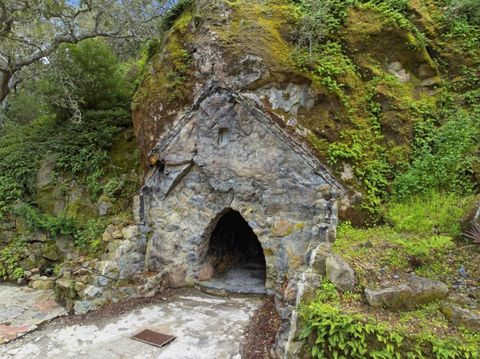 Tiny photo for 3035 Canyon Road, Burlingame, CA 94010 (MLS # ML82036980)