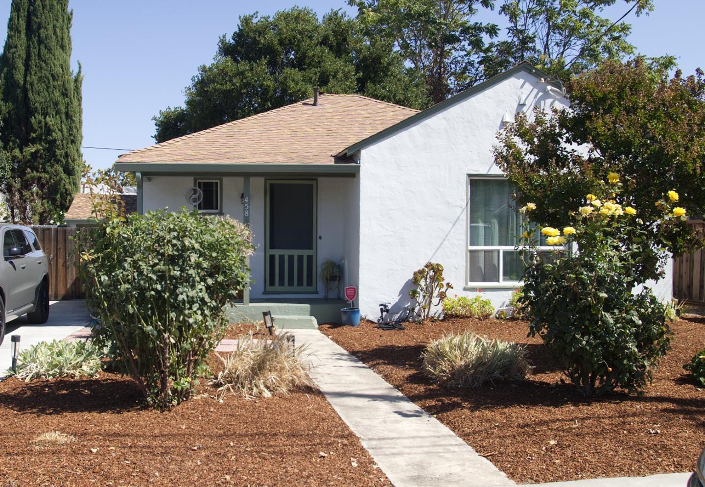 458 Flagg Avenue