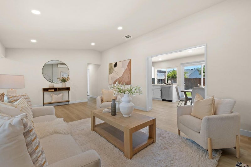 1873 Camargo Drive