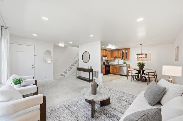 490 AUBURN WAY APT 15, SAN JOSE, CA 95129 - Image b3f9d01416e97027739d762165df4d80/3161591621