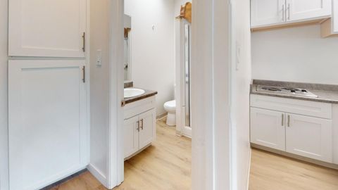 Tiny photo for 390 Woodland Avenue, SAN RAFAEL, CA 94901 (MLS # ML82023832)