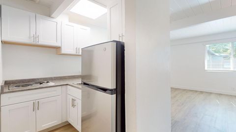 Tiny photo for 390 Woodland Avenue, SAN RAFAEL, CA 94901 (MLS # ML82023832)