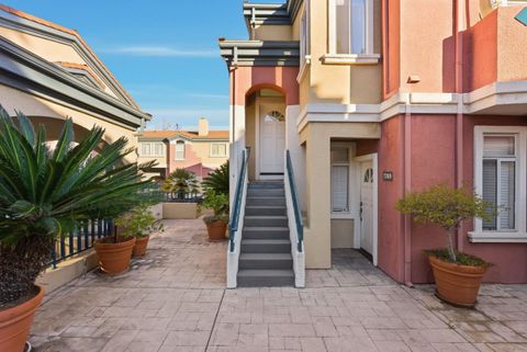 Photo of 7271 Ventana Drive, San Jose, CA 95129 (MLS # ML82031118)