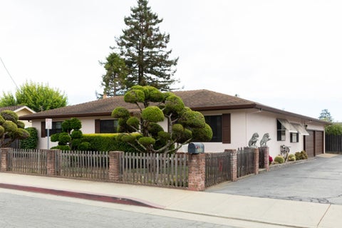Photo of 2520 Howe Street, SANTA CRUZ, CA 95065 (MLS # ML82057922)