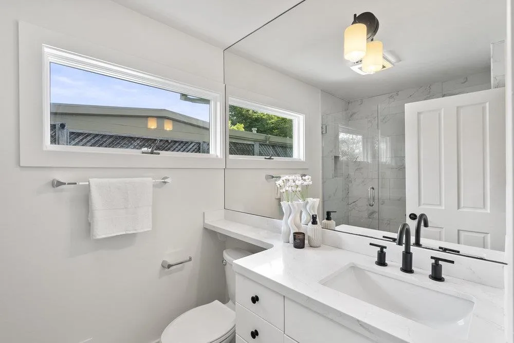 Belvedere, California 94920, United States, 3 Bedrooms Bedrooms, ,3 BathroomsBathrooms,Residential,Active,100633