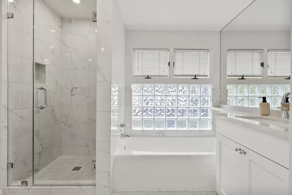 Belvedere, California 94920, United States, 3 Bedrooms Bedrooms, ,3 BathroomsBathrooms,Residential,Active,100633