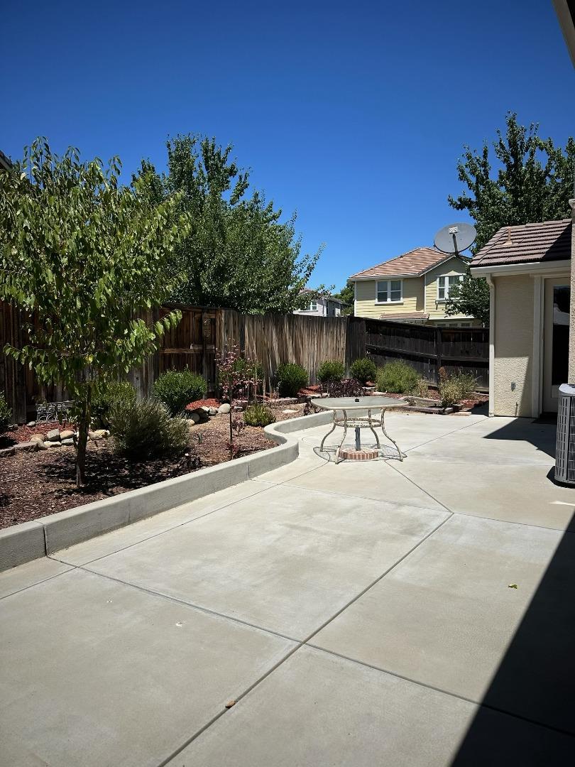 9340 Vintner Circle