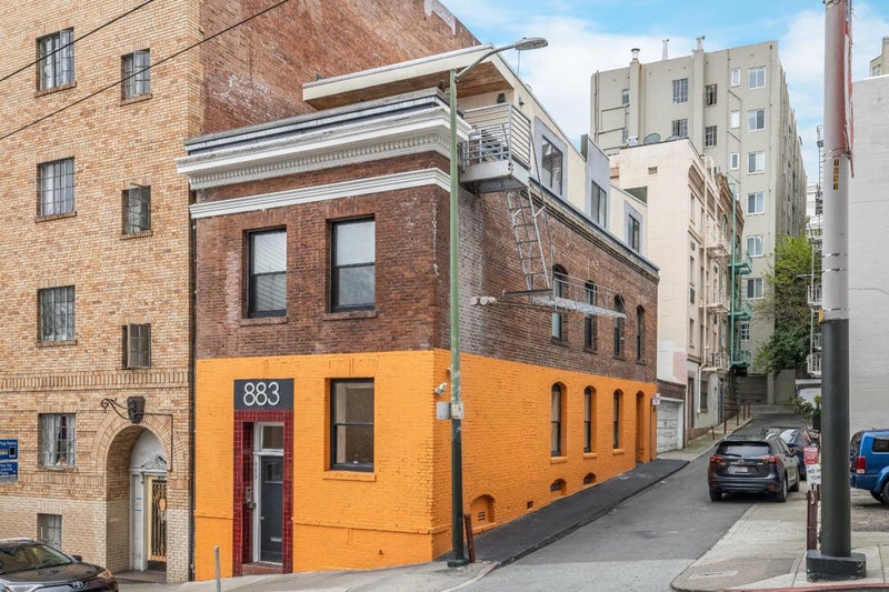 883 Sacramento Street